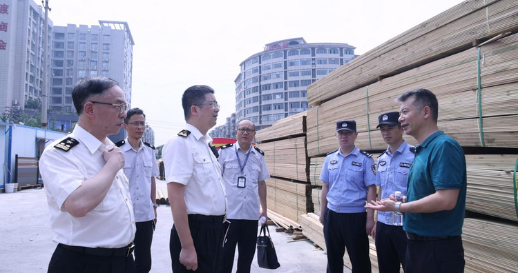 江西省多部门联动打击涉松材线虫病疫木违法犯罪_fororder_33