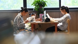 河南開封：閱讀學習享清涼