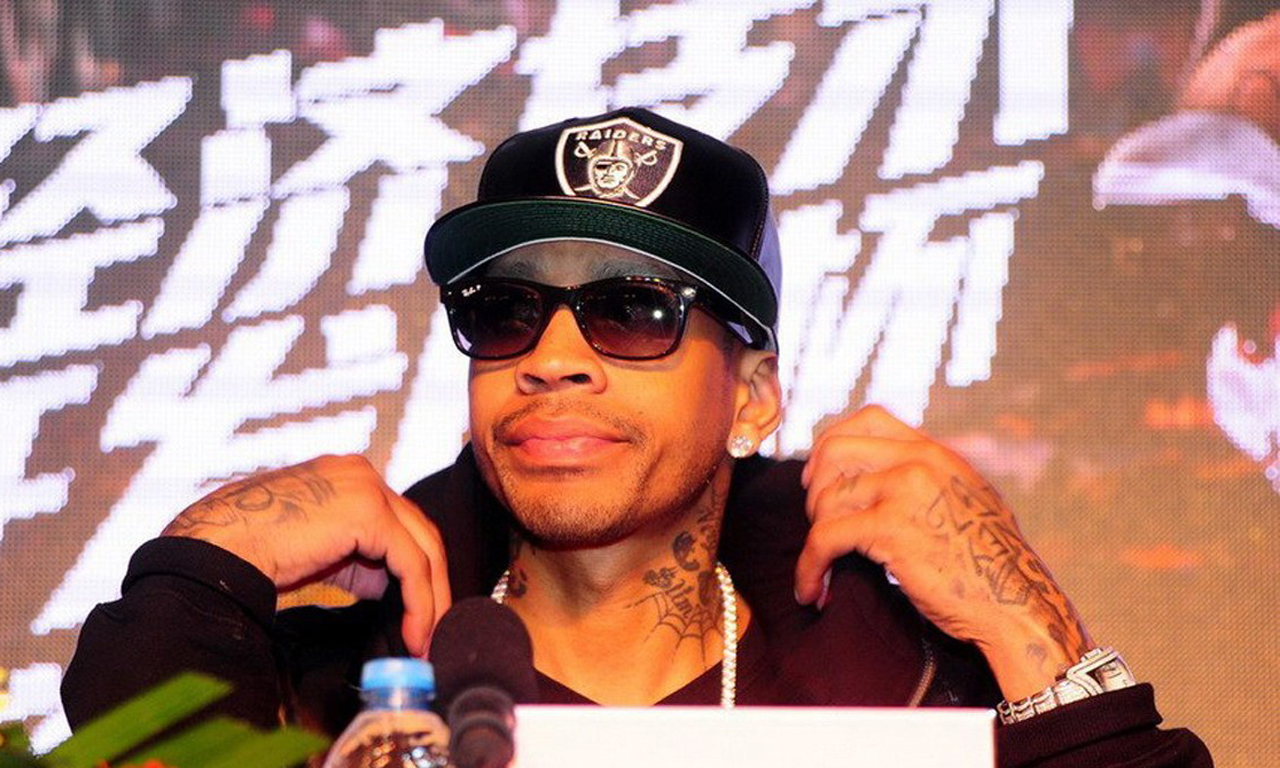 艾弗森破产路:10年烧10亿元 频频来华走穴