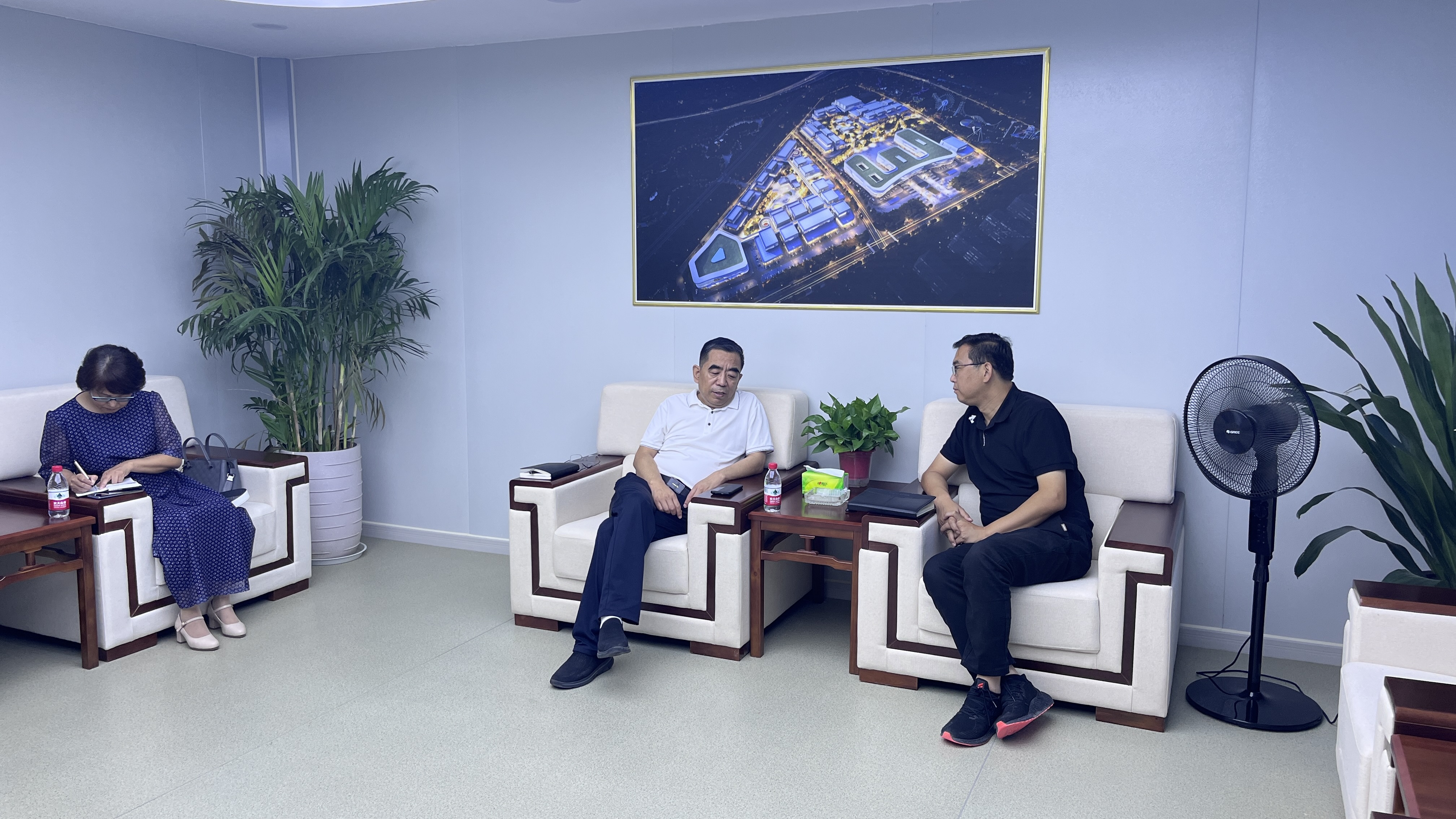 石家庄市新华区：足不出园办业务 跑出项目加速度_fororder_微信图片_20230829140848