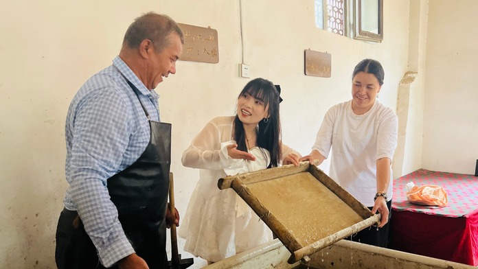 2023打卡中国Vlog丨一条视频带你认识人类纸业“活化石”——新疆墨玉桑皮纸_fororder_WechatIMG3729