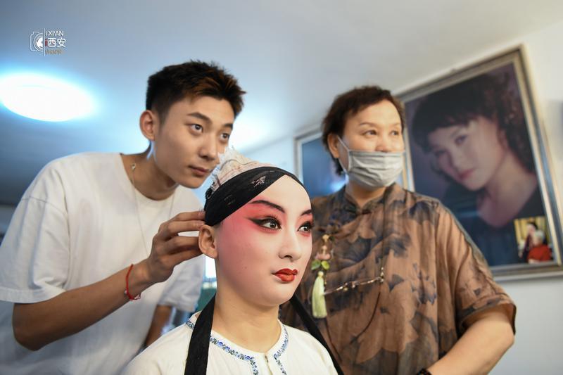 浓墨重彩!“妆”点大美秦腔