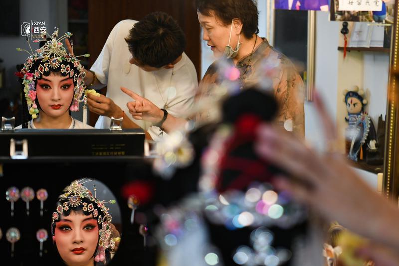 浓墨重彩!“妆”点大美秦腔