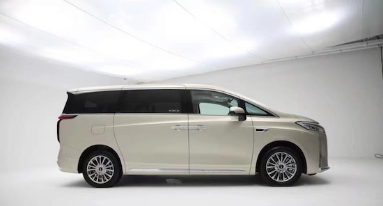 家用MPV头等舱 静态体验魏牌高山DHT-PHEV_fororder_image003