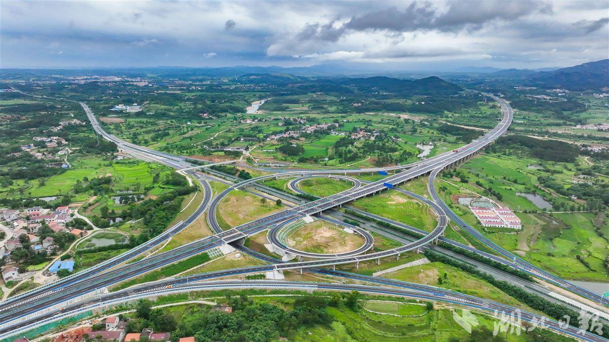 湖北省上半年交通运输投资增速全国第一