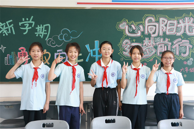 渭南市临渭区：初秋 相遇在最美的校园_fororder_瑞泉初级中学