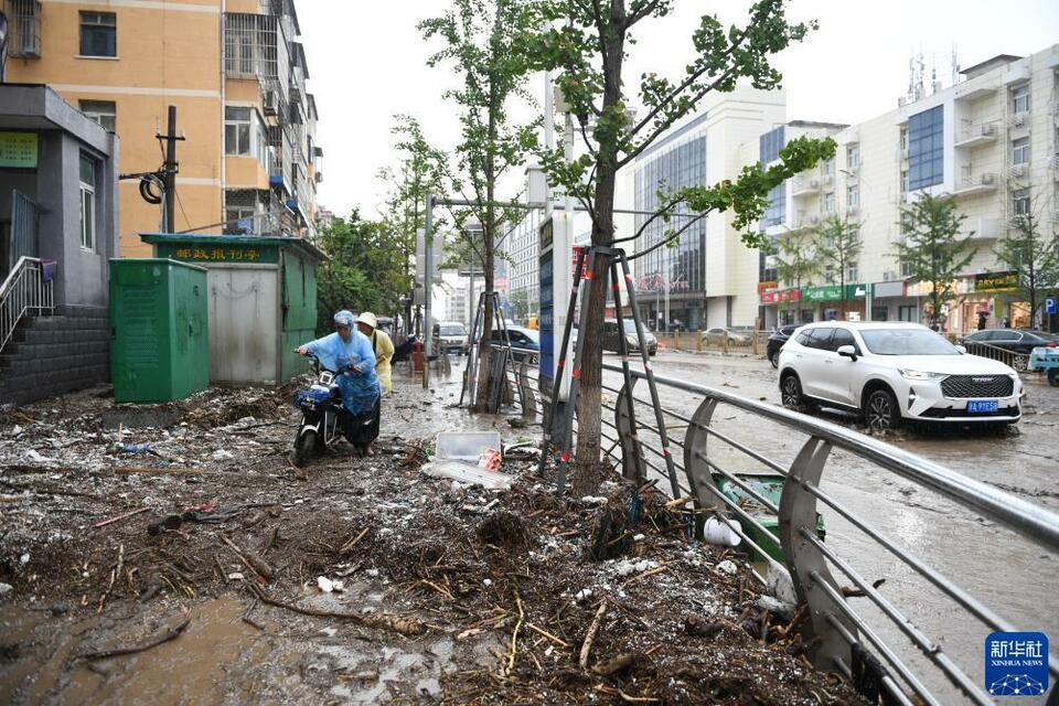 北京：雨中门头沟现场直击