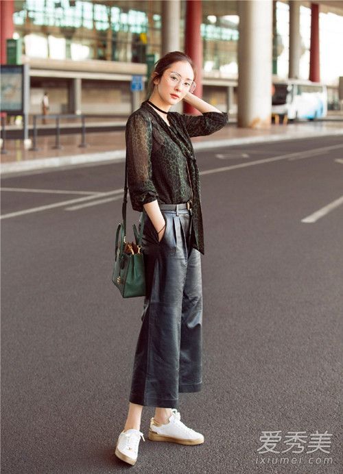 杨幂刘雯张梓琳 女星扎堆纽约时装周