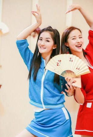 谢娜祝江一燕生日快乐：记住你是我的女人哦