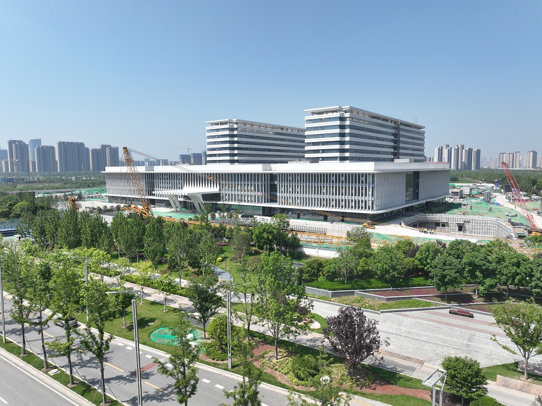 十七冶陕西分公司：紧跟区域战略 埋头实干担当_fororder_西安国际陆港医院项目全景.JPG