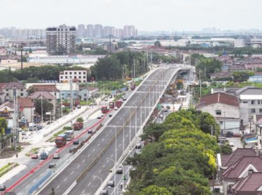 上海沪太路飞云桥西幅桥通车_fororder_1691021747165