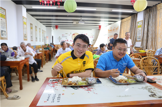 泰州高港政协：“有事好商量”助力建成泰州市首家“骑手食堂”_fororder_6