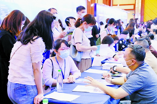 厦门千方百计畅通求职招聘渠道 护航毕业生就好业、好就业
