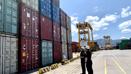 福州海关采用“新版”转关模式 进口货物中转等待时间节省近30%