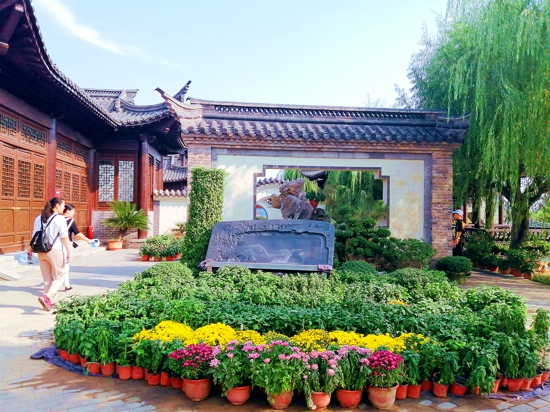 十一国庆小长假 中国翰园喜迎八方来客