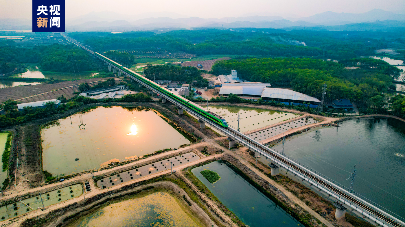 中老铁路开通20个月  发送旅客超1900万人次 货物2300多万吨