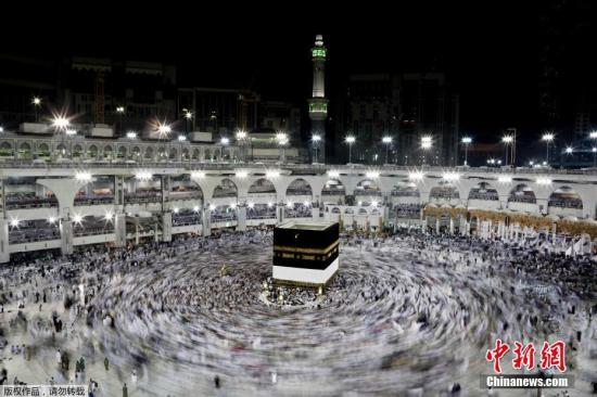 130万朝觐者聚集沙特阿拉伯麦加城 保安措施严格 130万朝觐者聚集沙特阿拉伯麦加城 保安措施严格