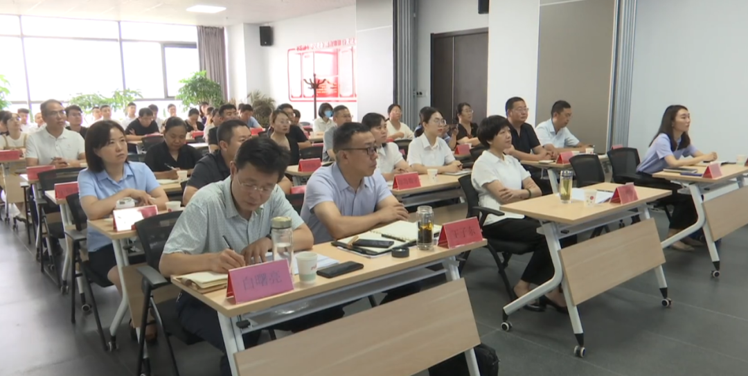 石家庄市鹿泉区 搭建平台 银政企对接促发展_fororder_图片3