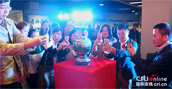 【会议会展列表】景泰蓝《中国牛》在京首发亮相