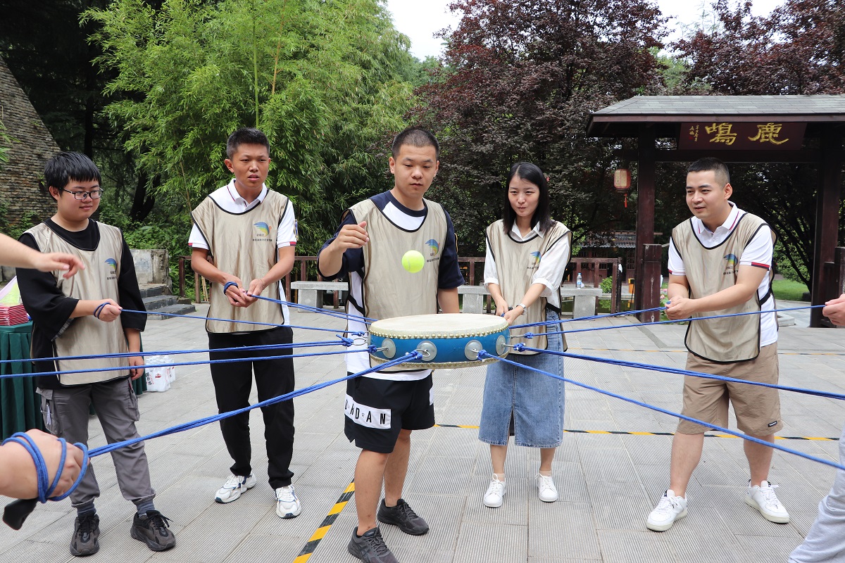 中国十七冶集团陕西分公司开展新员工团建及项目观摩活动_fororder_微信图片_20230809150138