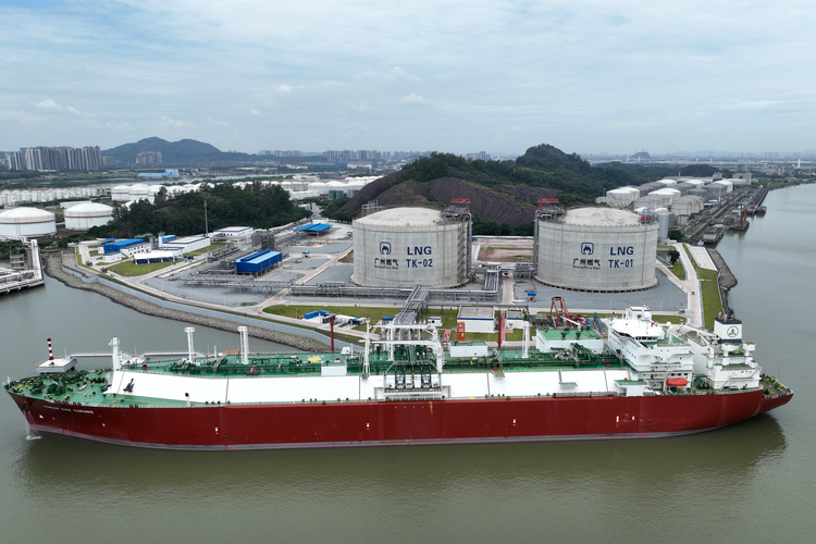 广州lng应急调峰气源站首艘6万吨lng船到港接卸-国际在线