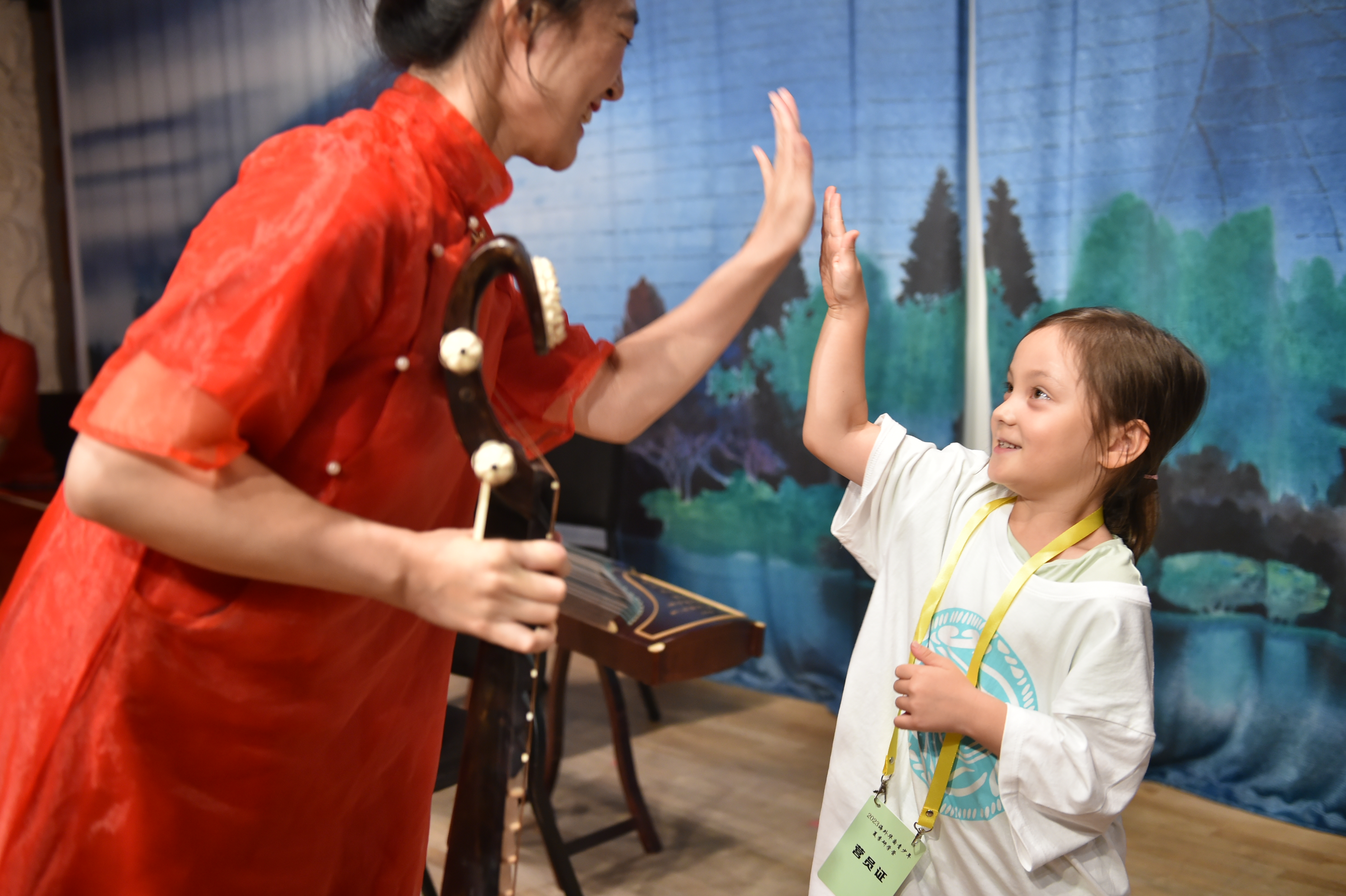 华裔青少年北京行：万里相约的乡情与友谊_fororder_图片2