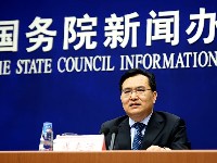 国家统计局新闻发言人、国民经济综合统计司司长盛来运