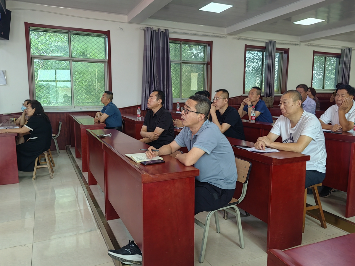 图片默认标题_fororder_方顺桥镇教育同仁集体参加高质量发展论坛 摄影 杨建朋