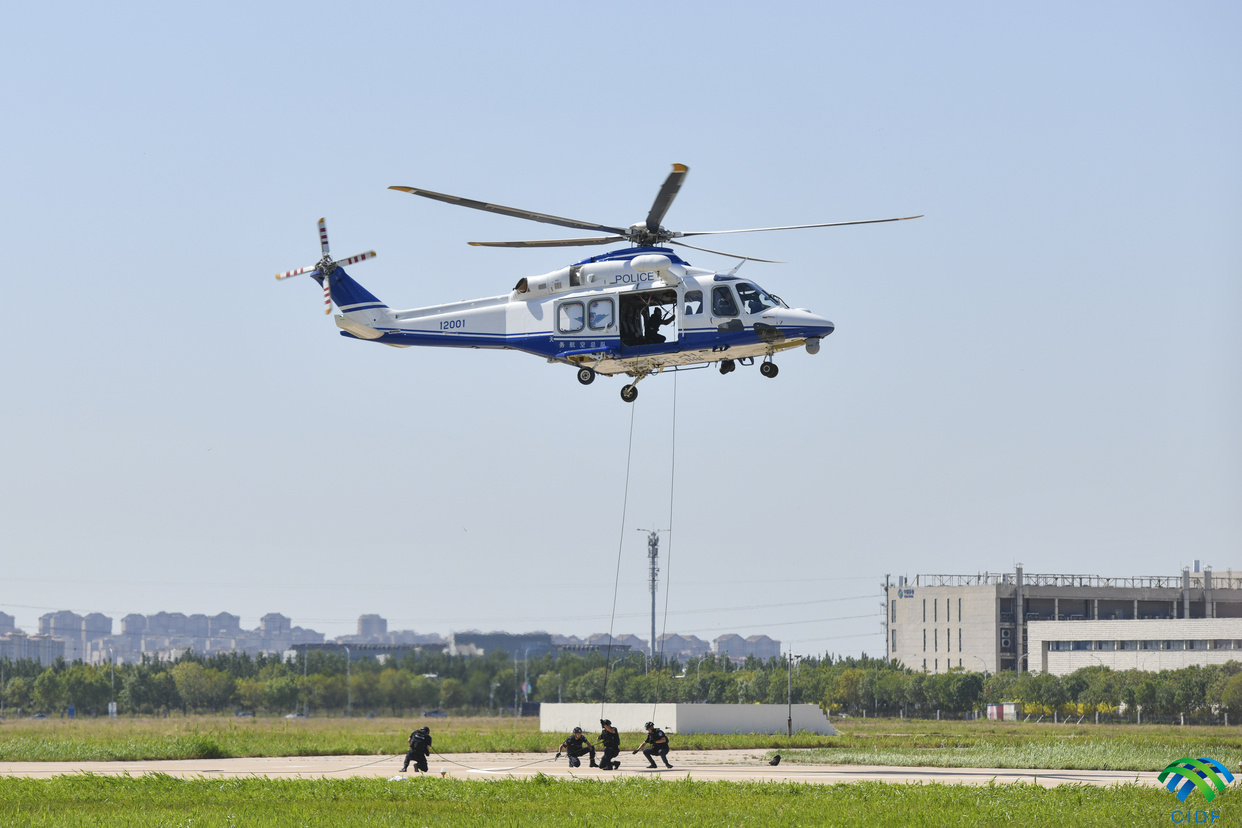 A grand gathering of the helicopter family in Tianji_fororder_1694766752717