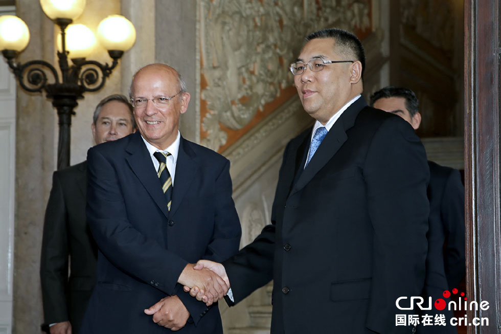 澳葡联合委员会双边会议前,澳门行政长官崔世安与葡萄牙外交部长