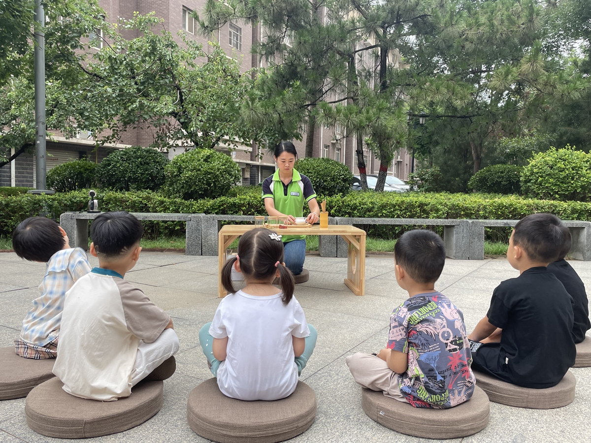 图片默认标题_fororder_满城区建设社区雅致有趣的茶艺课堂 摄影 黄睿思