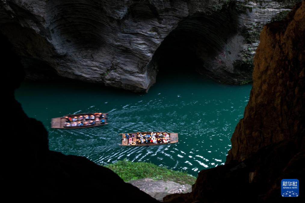 湖北鹤峰：峡谷探幽