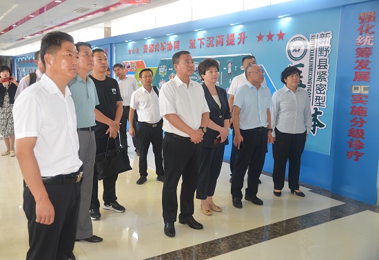 【原创】河南省卫健委副主任周勇到南阳市新野县调研_fororder_调研现场 摄影 王亮