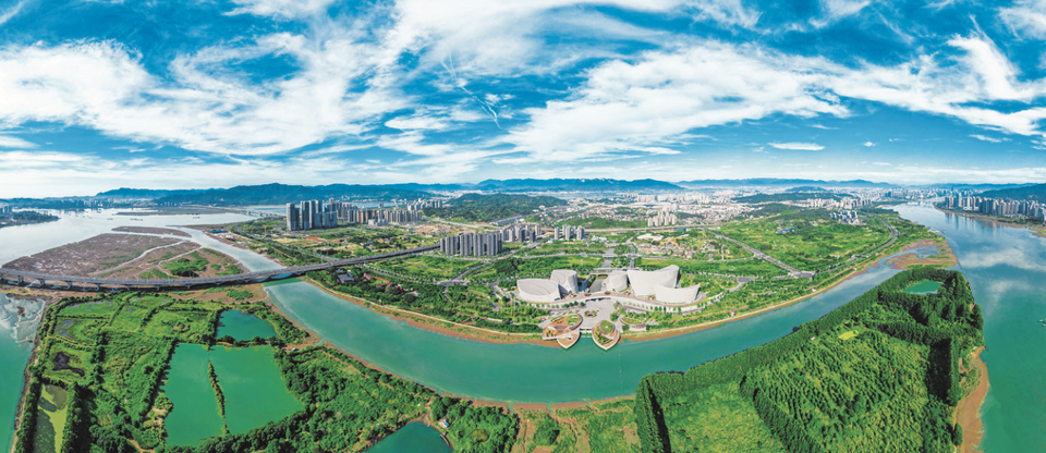 如今的三江口片区正加快建设美丽福州的示范区,美好生活的样板区和