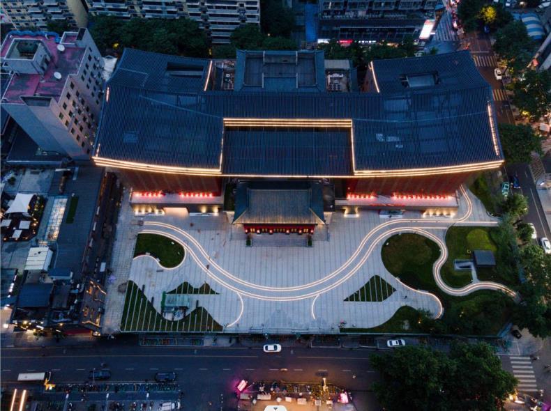 （转载）成都文化新地标 川剧“戏窝子”变脸归来