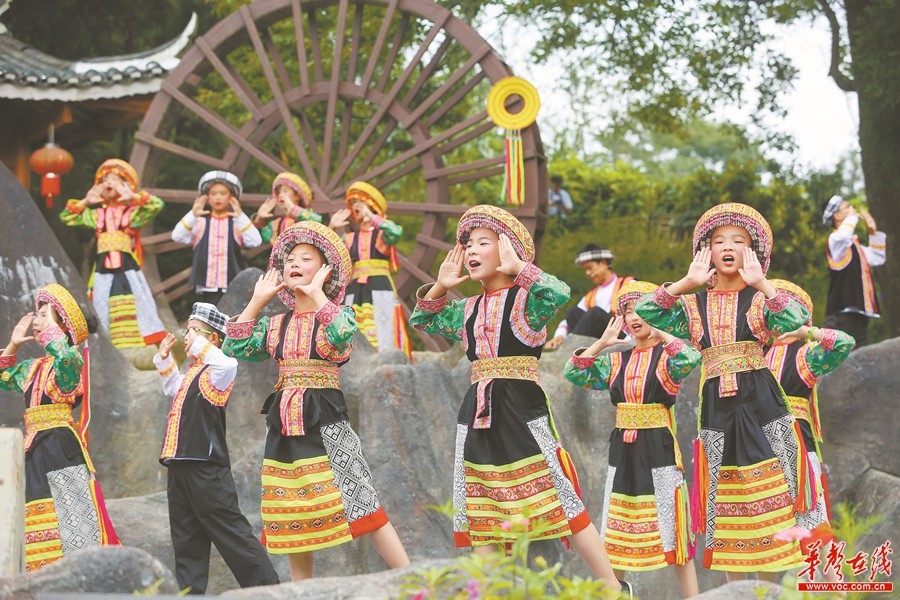 湖南隆回：欢度花瑶“讨僚皈”_fororder_1