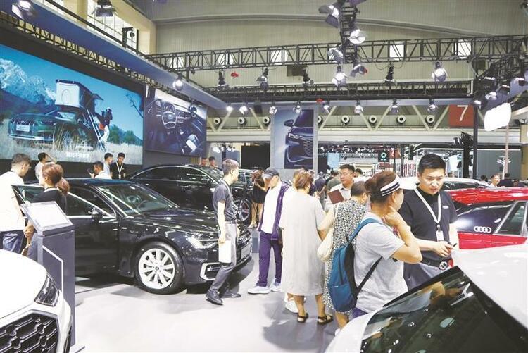 中国西部（兰州）国际汽车博览会成交金额突破3亿元_fororder_be839f7c-d974-491b-a930-a12a45ac9714