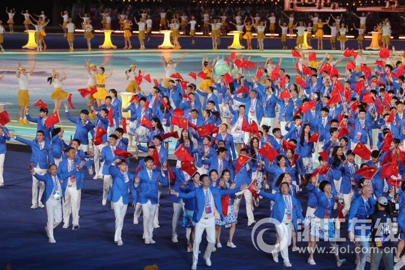 杭州第19届亚运会开幕式举行 中国代表团入场_fororder_W020230923782884862635