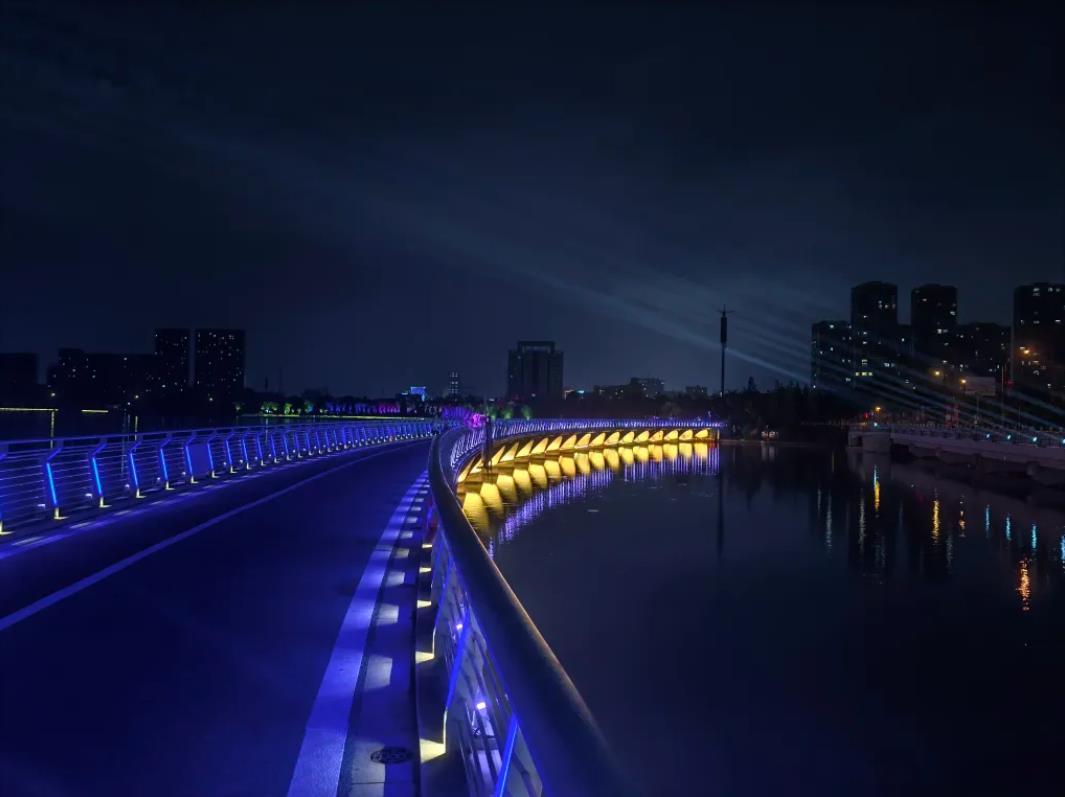 炫！金华湖海塘公园如梦似幻_fororder_微信截图_20230825103823