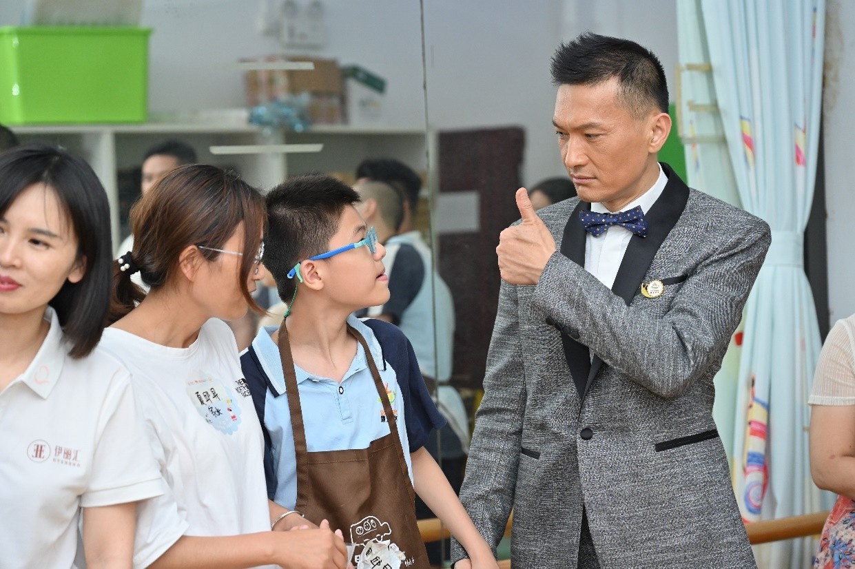 【2023企业社会责任】爱在六一 伊起童行｜伊丽汇携手公益见证官陈锦鸿走进特教学校_fororder_5