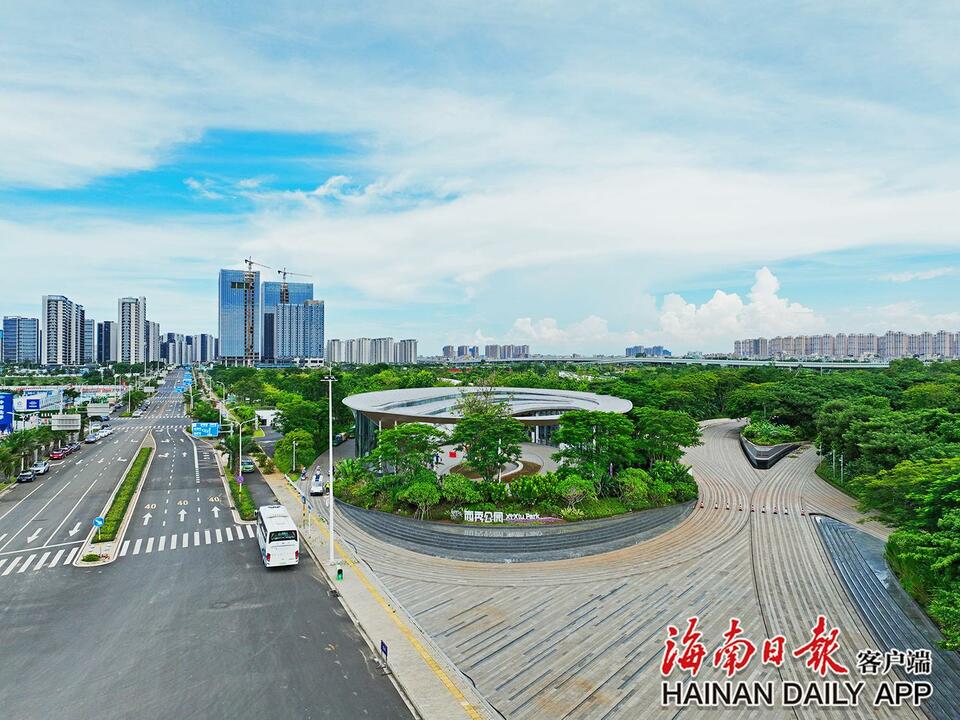 海口西秀公园：曲线的生态艺术空间