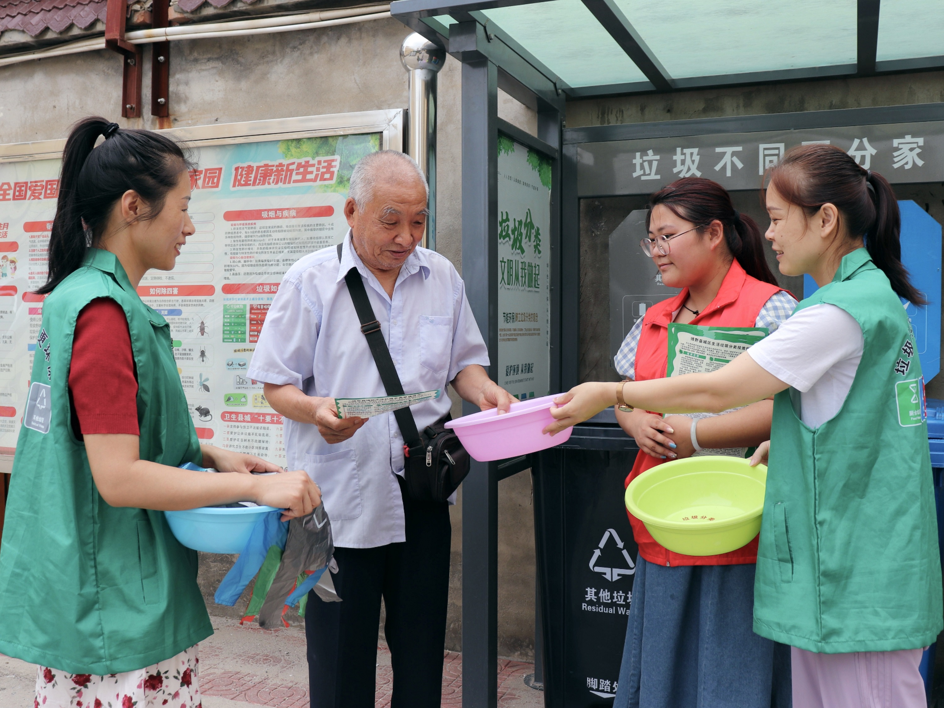 保定博野：开展“垃圾分类”宣传 提升群众环保理念_fororder_5