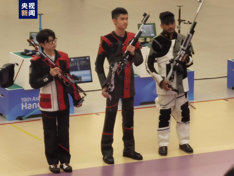 破世界紀錄！盛李豪奪得杭州亞運會射擊男子10米氣步槍金牌