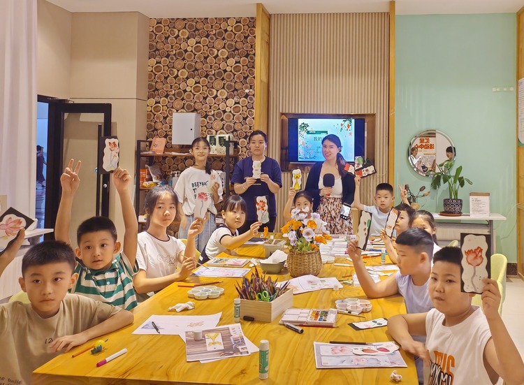 （原创）石家庄市新华区：与爱“童”行 护苗成长_fororder_微信图片_20230828160307