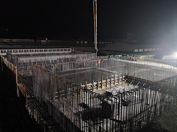 全线首座！重庆轨道交通24号线竹园村站主体结构顺利封顶_fororder_图片2