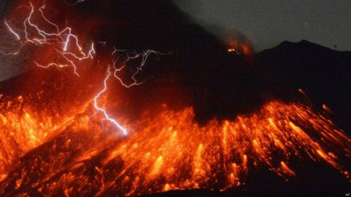 日本最活躍火山將在30年內大爆發 距核電站49公里