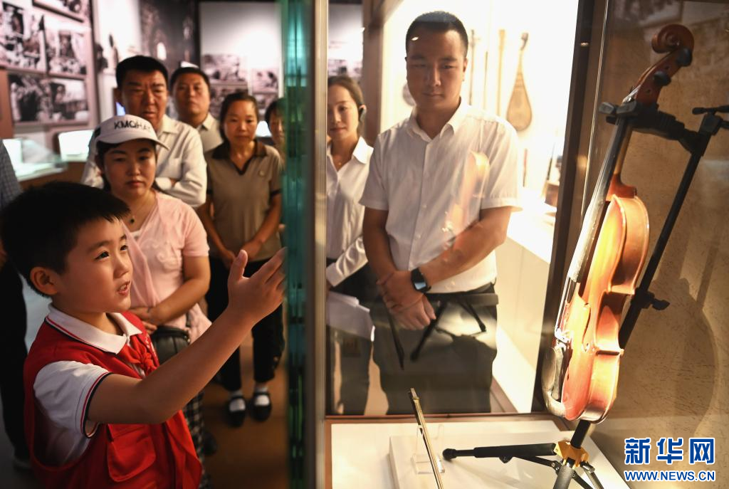 陕西延安：红色旅游持续火热