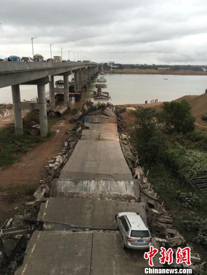 江西泰和废弃老桥坍塌事故：遗体全找到确认3人遇难