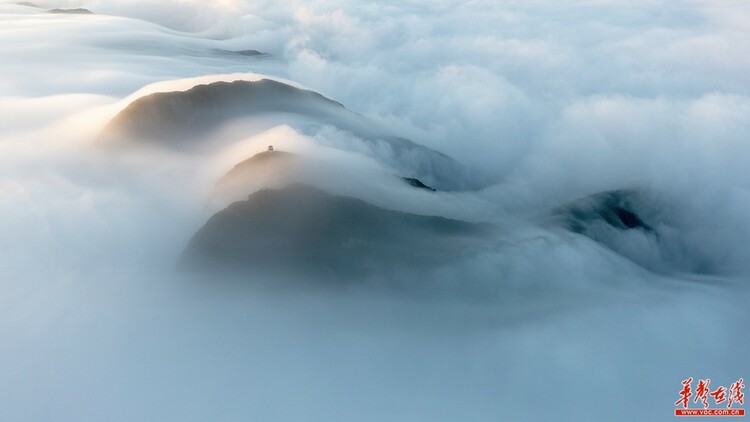 湖南郴州：山水畫卷 天下莽山