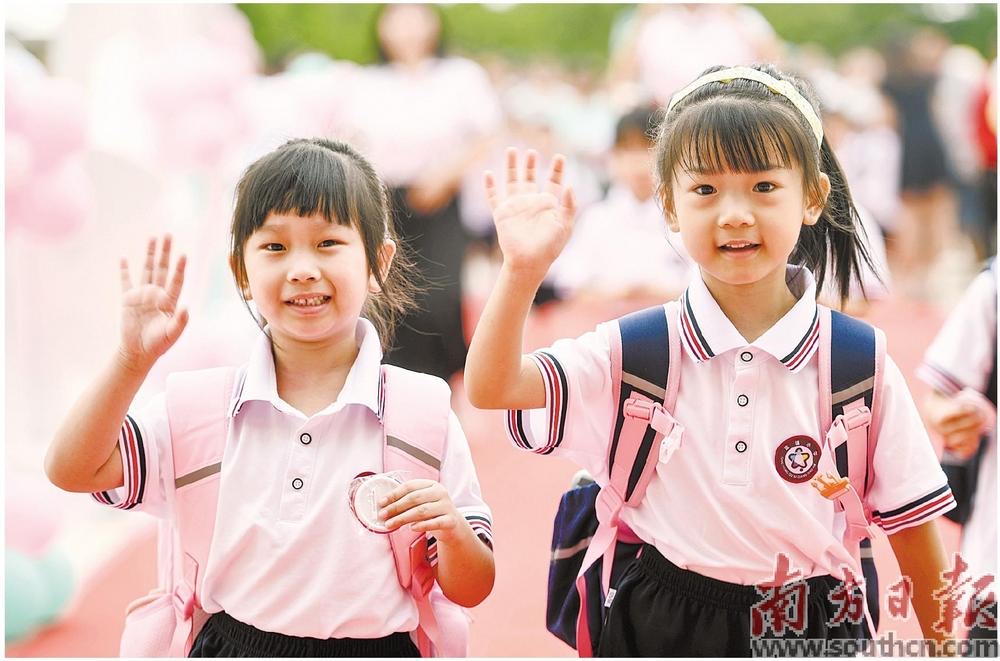 广东省多地迎来开学日 新校园迎新同学_fororder_微信图片_20230902154528